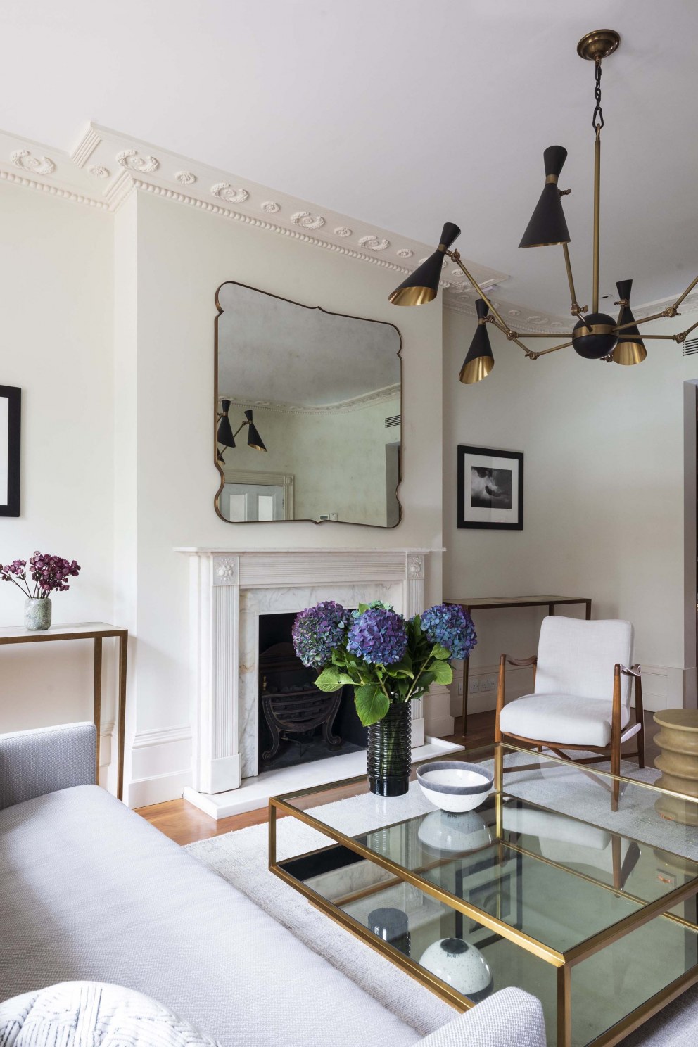 Kensington property | Kensington Living Room | Interior Designers